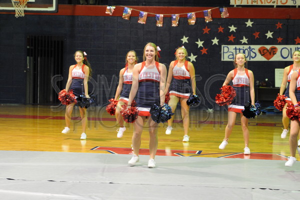 8-28 WA Pep Rally 141.JPG - SCRIVENER D300